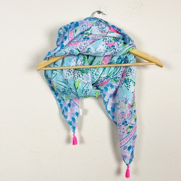 Lilly Pulitzer Seaspray Wrap Scarf - Picture 4 of 4
